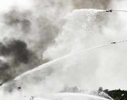   影响防暴的对讲机的价格因素